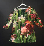 Load image into Gallery viewer, Tunic,&quot;Pitcher Plants 3&quot;(Large, 1x, 2x)
