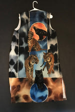 Load image into Gallery viewer, Long Vest,&quot;The Kitten&#39;s Dream&quot; (Large)
