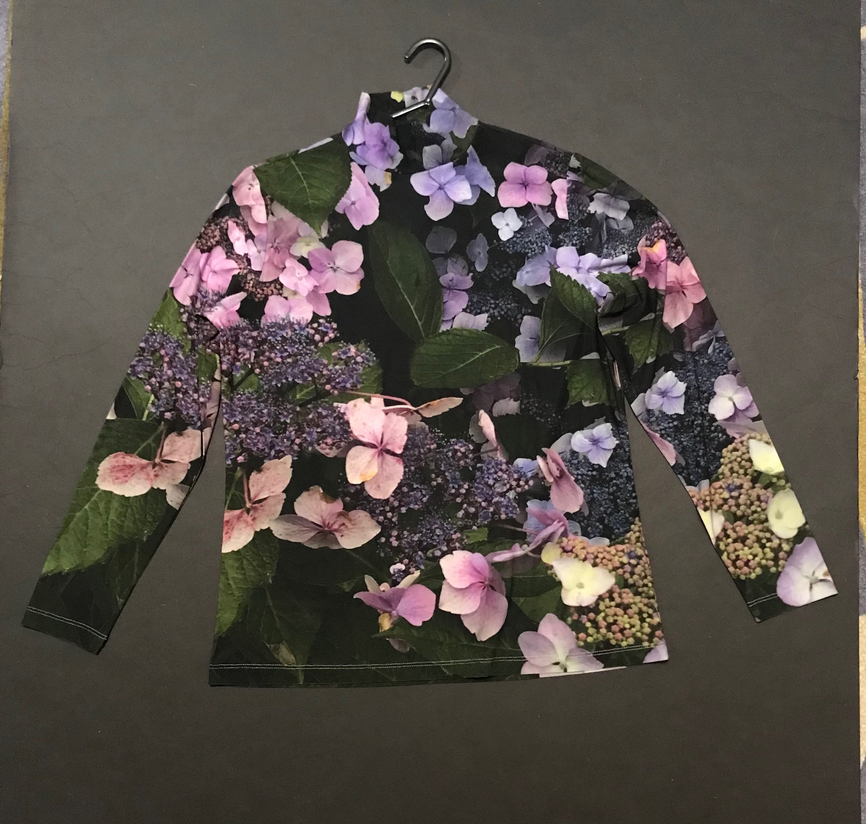 Turtle-Neck Top,"Hydrangea" (Large)